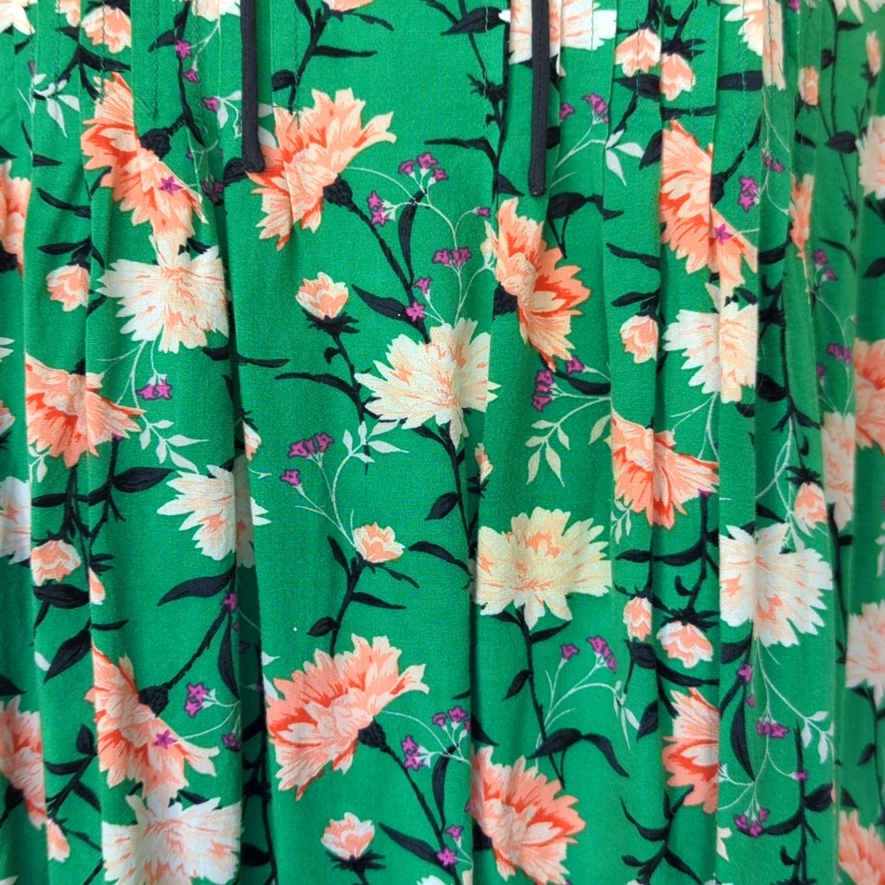 OLD NAVY | Floral Tie-Neck Mini Swing Dress - Picture 6 of 11